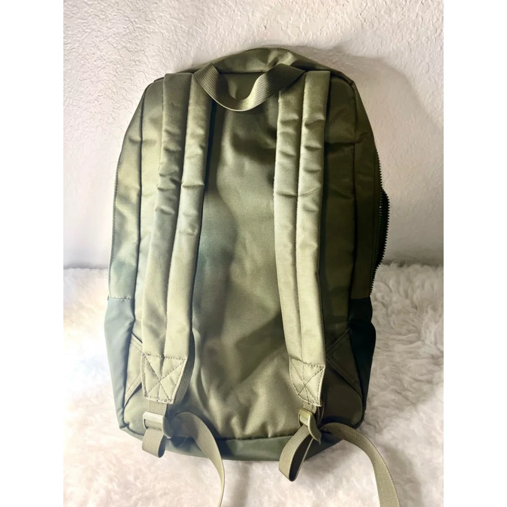 NWT Weatherproof Vintage Olive Green 17” Backpack